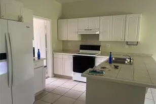 717 NE 4th St, Hallandale Beach, FL 33009 - Photo 2