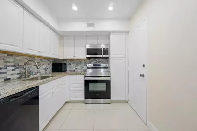 1980 S Ocean Drive #15L, Hallandale Beach, FL 33009 - Photo 16