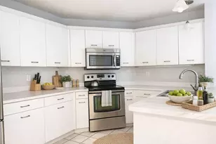 10461 NW 12th Ct, Plantation, FL 33322 - Photo 2