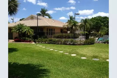 660 Cypress Club Way #F, Pompano Beach, FL 33064 - Photo 10