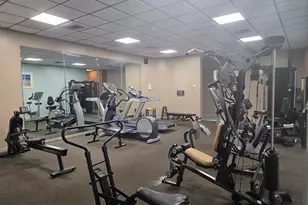 1001 Colony Point Cir, Pembroke Pines, FL 33026 - Photo 20