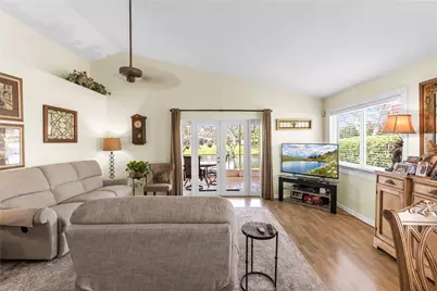 2933 Myrtle Oak Circle, Davie, FL 33328 - Photo 10