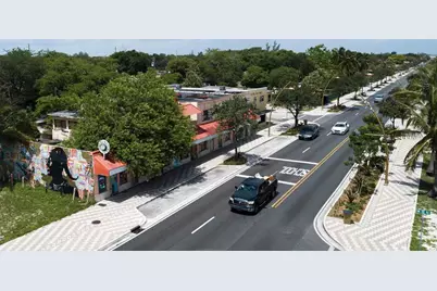 718 NW 15 Terrace, Fort Lauderdale, FL 33311 - Photo 1