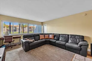 140 Lakeview Dr, Weston, FL 33326 - Photo 16