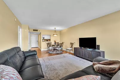 140 Lakeview Drive #105, Weston, FL 33326 - Photo 18