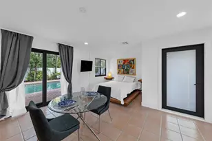 307 N Highland Dr, Hollywood, FL 33021 - Photo 16