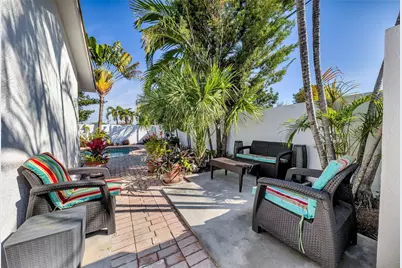 307 N Highland Drive, Hollywood, FL 33021 - Photo 2