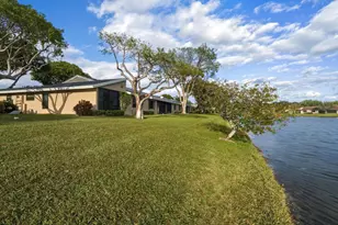 8290 Springlake Dr, Boca Raton, FL 33496 - Photo 30