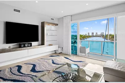 516 Hendricks Isle #4B, Fort Lauderdale, FL 33301 - Photo 2