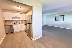 13550 SW 6th Ct, Pembroke Pines, FL 33027 - Photo 2