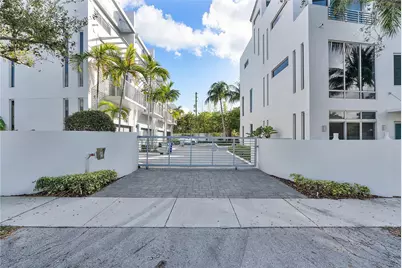 3266 NE 15th Street, Pompano Beach, FL 33062 - Photo 2