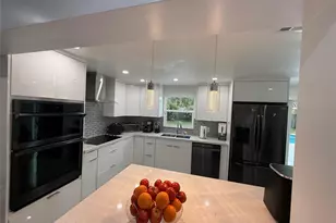 1210 NE 42nd Ct, Pompano Beach, FL 33064 - Photo 6