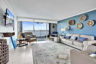 132 Lakeshore Dr, North Palm Beach, FL 33408 - Photo 2