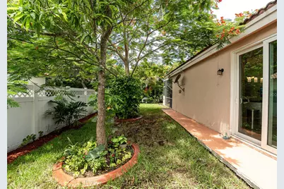 1104 NW 116th Avenue, Coral Springs, FL 33071 - Photo 14