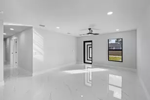 2618 W 41st St W, Lehigh Acres, FL 33971 - Photo 2