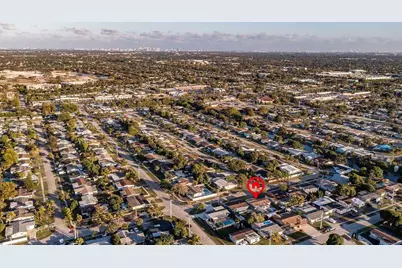 2501 NW 84th Way, Sunrise, FL 33322 - Photo 16