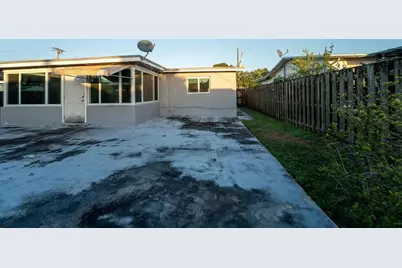 2501 NW 84th Way, Sunrise, FL 33322 - Photo 24