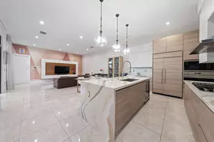 8225 Central Park Blvd, Doral, FL 33166 - Photo 12