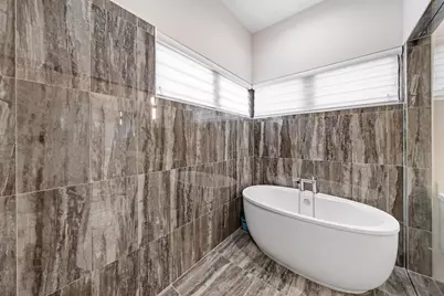 8225 Central Park Boulevard, Doral, FL 33166 - Photo 24