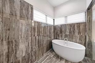 8225 Central Park Blvd, Doral, FL 33166 - Photo 22