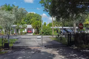 37 SE 3rd Ave, Hallandale Beach, FL 33009 - Photo 54