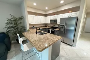 37 SE 3rd Ave, Hallandale Beach, FL 33009 - Photo 12