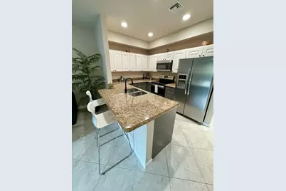 37 SE 3rd Avenue, Hallandale Beach, FL 33009 - Photo 10
