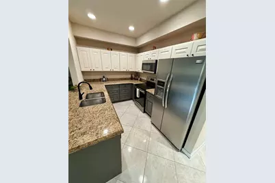 37 SE 3rd Avenue, Hallandale Beach, FL 33009 - Photo 8