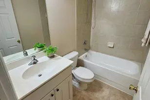 37 SE 3rd Ave, Hallandale Beach, FL 33009 - Photo 66