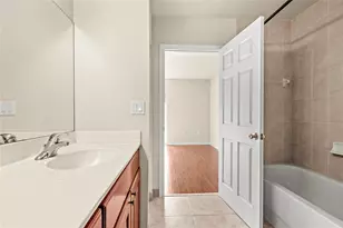 37 SE 3rd Ave, Hallandale Beach, FL 33009 - Photo 34