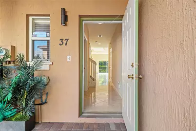 37 SE 3rd Avenue, Hallandale Beach, FL 33009 - Photo 4