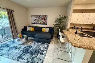 37 SE 3rd Ave, Hallandale Beach, FL 33009 - Photo 6