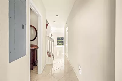 37 SE 3rd Avenue, Hallandale Beach, FL 33009 - Photo 8