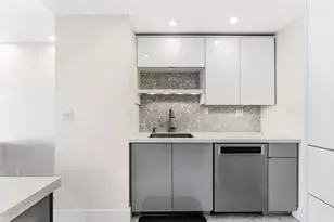 340 Sunset Dr, Fort Lauderdale, FL 33301 - Photo 14