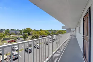 110 Royal Pk Dr, Oakland Park, FL 33309 - Photo 34