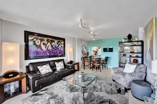 110 Royal Pk Dr, Fort Lauderdale, FL 33309 - Photo 10