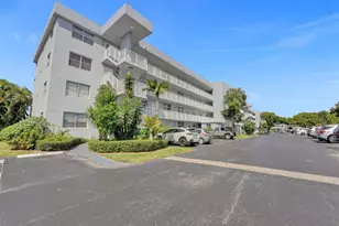 110 Royal Pk Dr, Oakland Park, FL 33309 - Photo 36