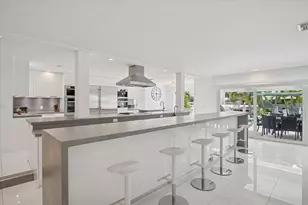 2540 Mercedes Dr, Fort Lauderdale, FL 33316 - Photo 4