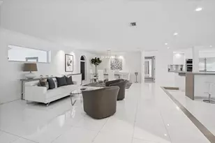 2540 Mercedes Dr, Fort Lauderdale, FL 33316 - Photo 10