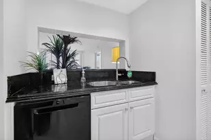 9595 Collins Ave, Surfside, FL 33154 - Photo 18