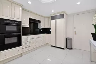 9595 Collins Ave, Surfside, FL 33154 - Photo 14