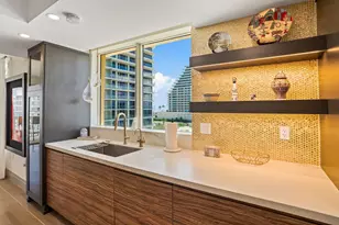209 N Birch Rd, Fort Lauderdale, FL 33304 - Photo 30