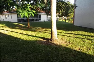 9905 Three Lakes Cir, Boca Raton, FL 33428 - Photo 12