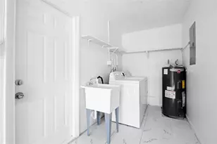 7005 NW 11th St, Margate, FL 33063 - Photo 30