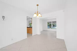 7005 NW 11th St, Margate, FL 33063 - Photo 8