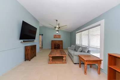 2962 SE Darien Road, Port Saint Lucie, FL 34952 - Photo 8