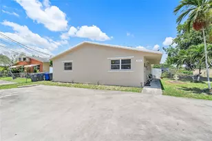 5829 Taylor St, Hollywood, FL 33021 - Photo 2