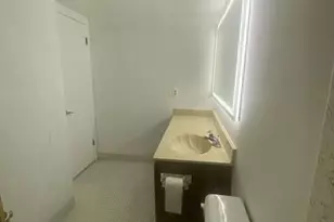 2851 NE 183rd St, North Miami Beach, FL 33160 - Photo 24