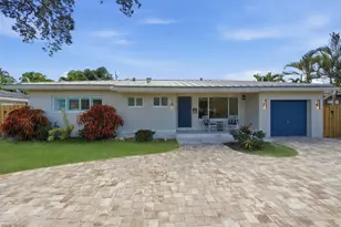 1706 NE 28th Dr, Wilton Manors, FL 33334 - Photo 2