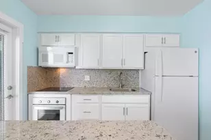 2600 N Surf Rd, Hollywood, FL 33019 - Photo 10